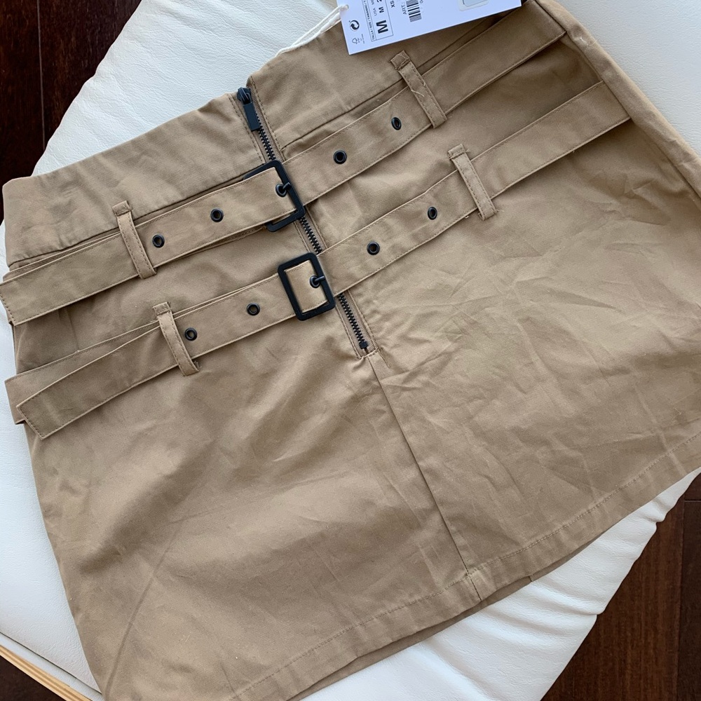 NWT Zara Belted Khaki Mini Skirt sz M